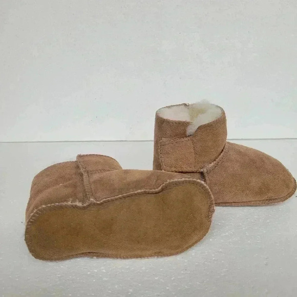 Baby Boots Crib Booties Infant Size 3/4 Warm Winter Fall Fur Lined Tan - Picture 3 of 6
